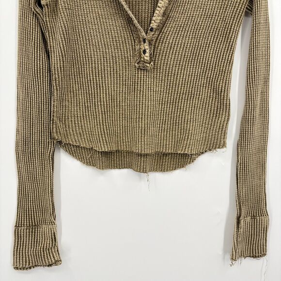 Free People One Colt Thermal Top, Sz XS, Beige Long Sleeve Boho Bohemian Raw Hem - Picture 6 of 10